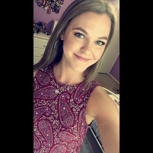 Meet your Posher, Elizabeth